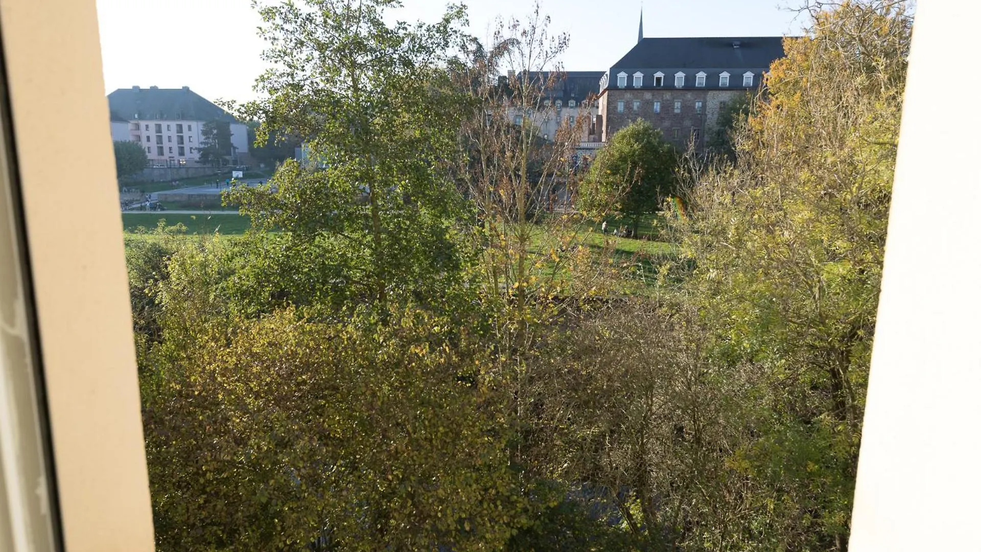 Au Vert Sur Parc Saint-Cyr Rennes 0*,