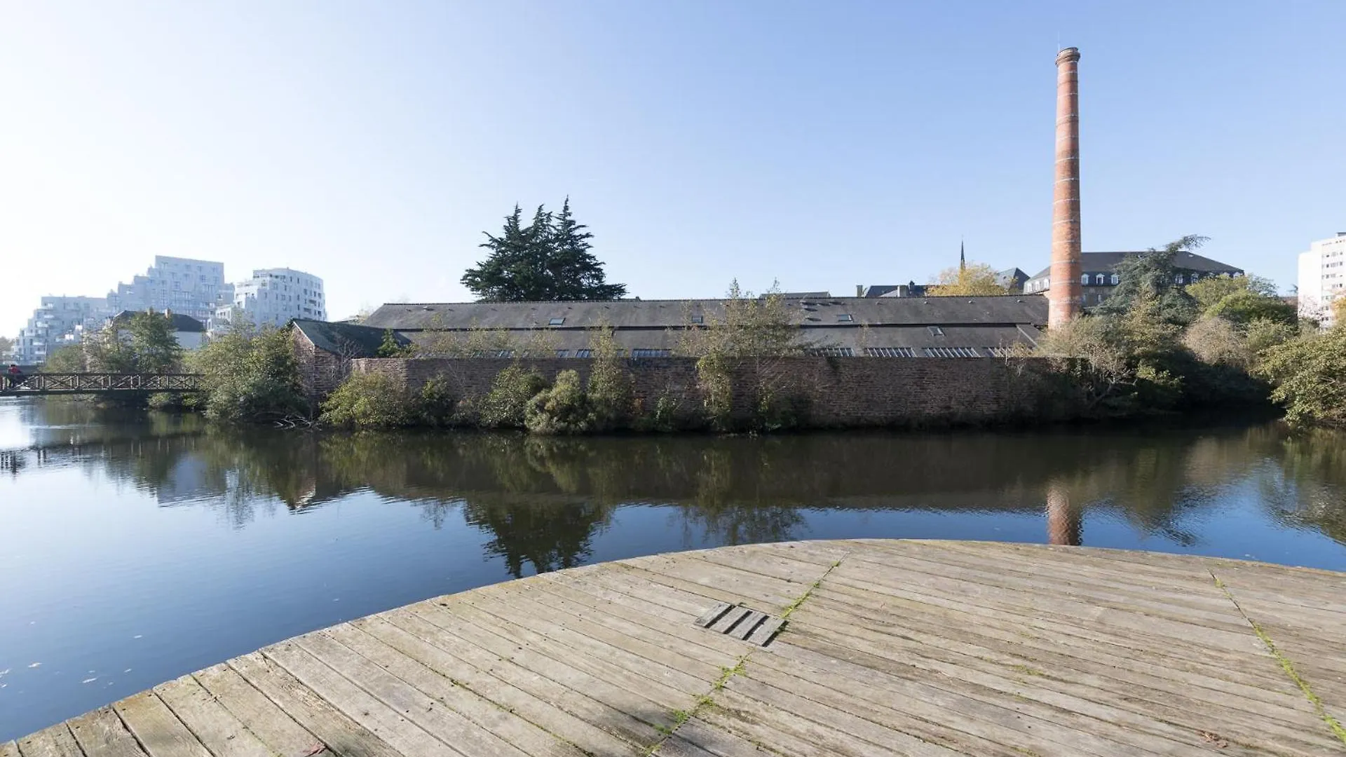 Au Vert Sur Parc Saint-Cyr Rennes