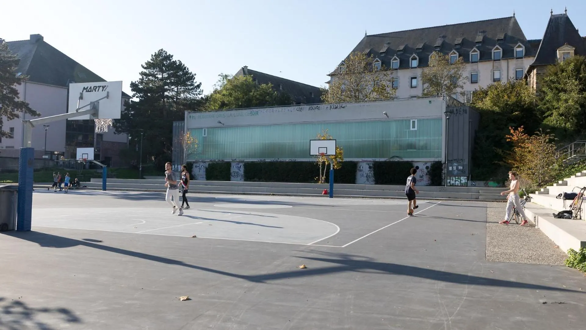 Au Vert Sur Parc Saint-Cyr Rennes Francia